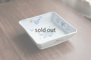 画像1: 色絵鹿に草花文四方鉢　/　清水なお子