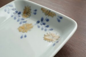 画像4: 色絵菊唐草四方皿（ピンク・オレンジ）　/　清水なお子