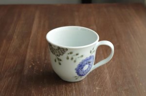 画像1: 色絵（鉄）花唐草マグカップ　/　清水なお子