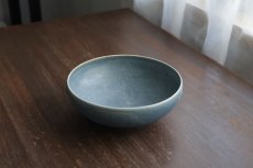 画像1: マル鉢（中）blue　/　結城　彩 (1)