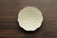 画像1: もえぎ牡丹皿　/　阿部春弥 (1)