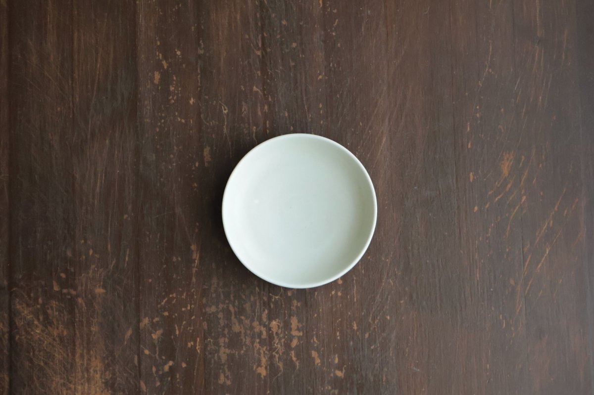 画像1: 緑白釉3寸小皿　/　土井善男 (1)