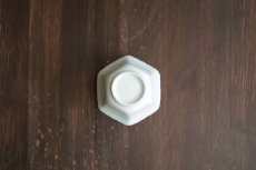 画像3: 乳白釉6角輪花鉢(小)　/　土井善男 (3)