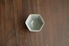 画像2: 薄墨6角輪花鉢(小)　/　土井善男 (2)