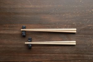 画像1: 八角箸　/　ふるいともかず