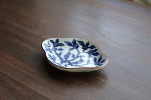 画像2: 染付樹に鳥図木瓜型小皿　/　樋山真弓