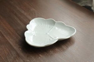 画像2: 白磁花形洲浜皿　/　稲村真耶
