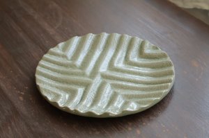 画像2: 樫灰釉（緑）波紋丸皿（6寸）　/　見野大介