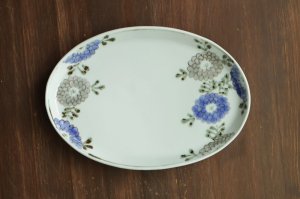 画像1: 色絵（鉄）花唐草楕円皿　/　清水なお子