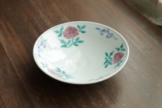 画像1: 色絵牡丹文6寸浅鉢　/　清水なお子 (1)