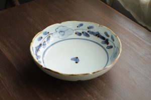 画像1: ぼたん唐草6寸輪花鉢　/　山口利枝