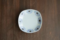 菊花文四方皿　/　山口利枝