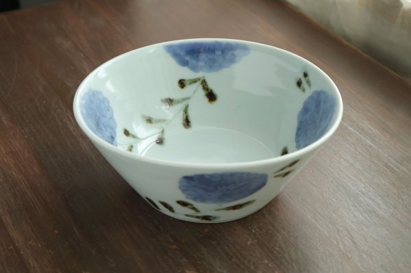 画像1: ダミ花鉄絵唐草鉢　/　清水なお子 (1)